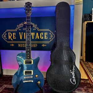 Godin Summit Classic LTD Limited in Desert Blue